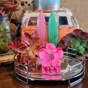 Pink Floral Acrylic Hair Claw Clip NWOT
